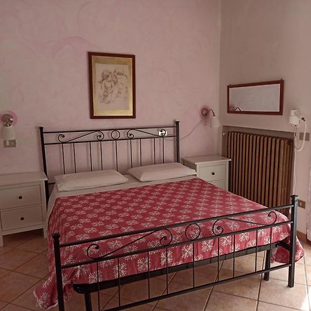 Agriturismo La Quiete 론코프레도 객실 사진