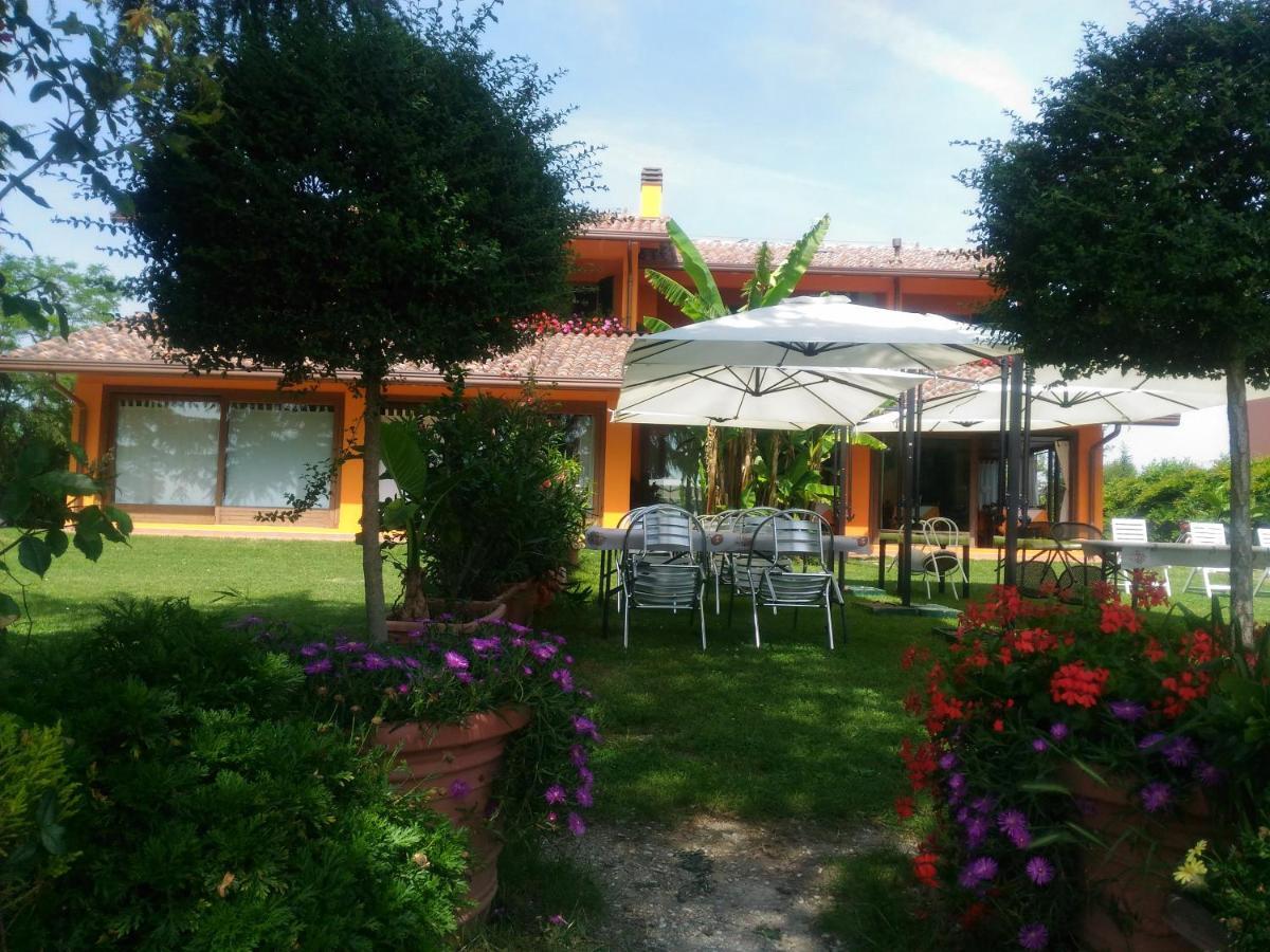 Agriturismo La Quiete 론코프레도 외부 사진